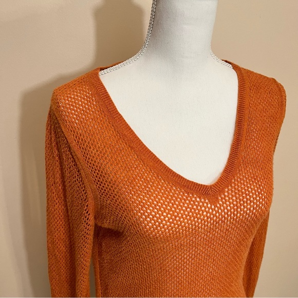 The Limited Loose Knit Wool Blend V-Neck Sweater - Picture 2 of 11